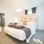 فندق مبيت وإفطار Iconic Wellness & أريتسو
